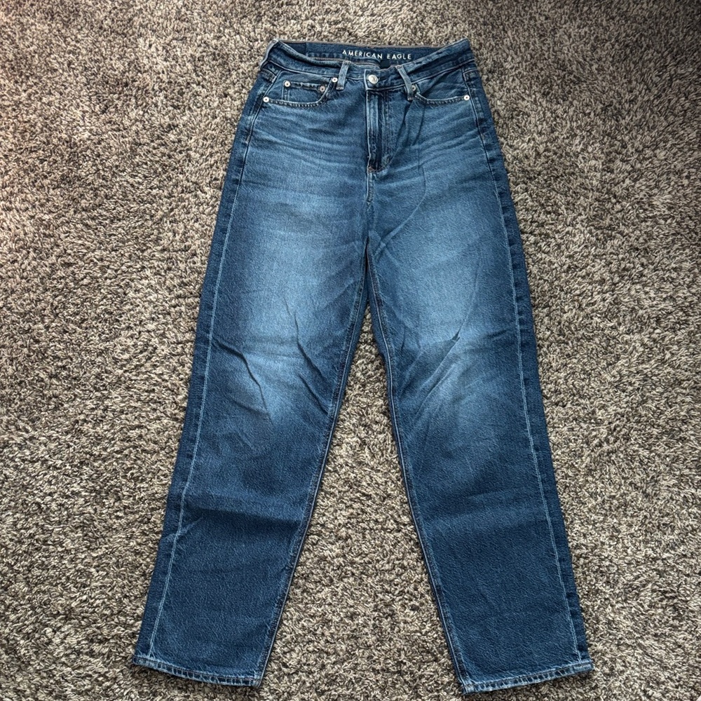 American Eagle High Waisted Jeans